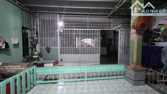 NHÀ Ở NGAY, 118M2 ( 7.6 x 16 ), HẺM OTO, ĐÔNG HOÀ, 4 ĐỒNG TL - 1