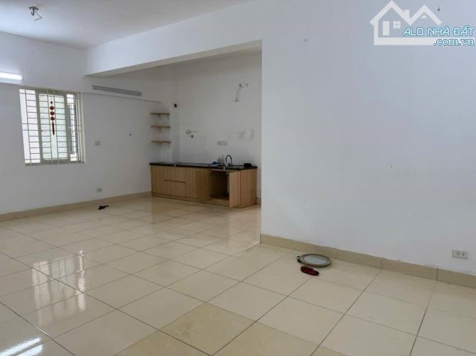 BÁN CĂN HỘ NGOẠI GIAO ĐOÀN - KHU VỰC SẦM UẤT - 75M2 - 2 NGỦ - 6.9 TỶ - 1