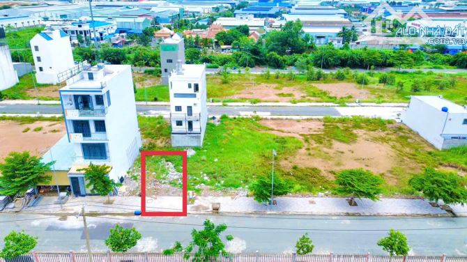 CHÍNH CHỦ BÁN GẤP LÔ VIEW HỒ KDC TÂN ĐÔ DIỆN TÍCH 105M2(6X17,5M), SHR, FULL THỔ CƯ - 1