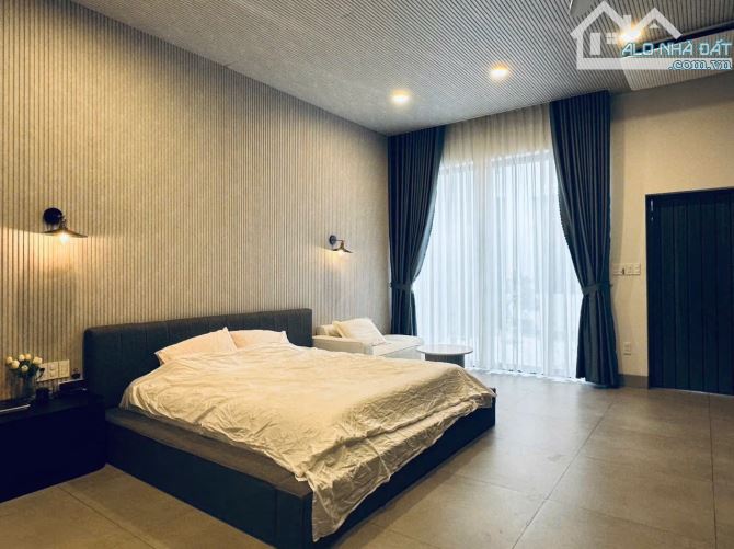 Nhà 2 Mặt Tiền Hẻm Xe Hơi gần vòng xoay Lê Trọng Tấn, Tân Hưng - 1