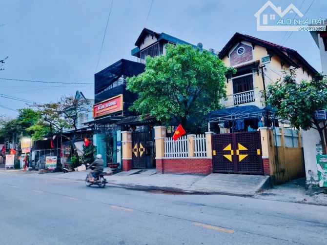 Nhà 2 tầng mặt tiền Tăng Bạt Hổ kinh doanh sầm uất . - 1