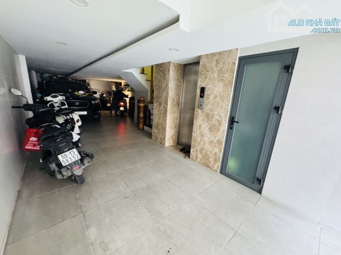 BIỆT THỰ MẶT TIỀN CITYLAND GÒ VẤP - KHU VIP FULL NỘI THẤT CAO CẤP NHÀ 5 TẦNG, CÓ HẦM + THA - 1