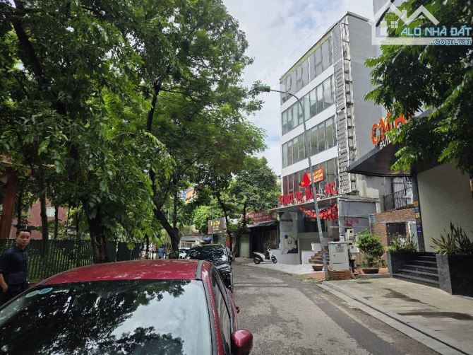 Bán đất vàng phố Duy Tân 170m, Mt 8,8m, vỉa hè rộng, ô tô tránh, kd đỉnh 76 tỷ - 1