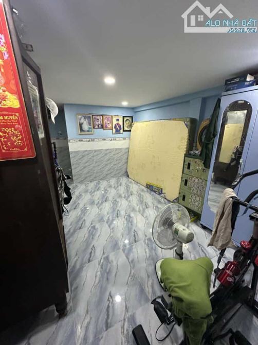 5.6 tỷ - 2 căn nhỏ - p 3 Gò Vấp - 5 phòng ngủ. - 1