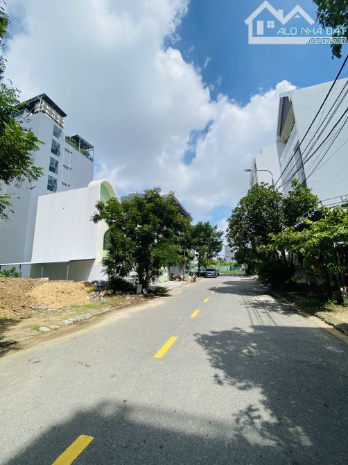 ⭐️⭐️⭐️ Cơ hội vàng – Đất đẹp Khuê Mỹ Đông 11, 102m2,sát biển Mỹ Khê - 1