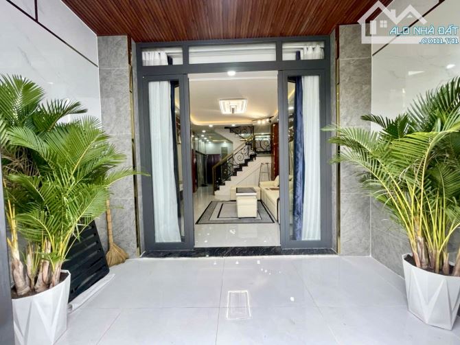NHÀ ĐẸP 3 TẦNG – FULL NỘI THẤT – TRUNG TÂM Q7 - Gần MT Huỳnh Tấn Phát - 6,6 Tỷ  TL - 1