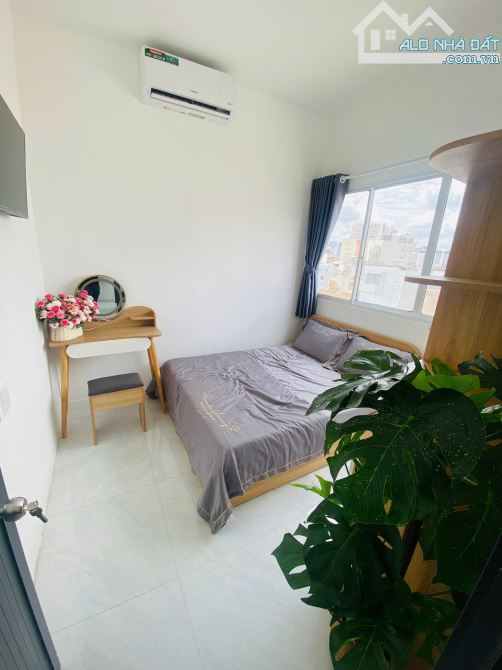 CĂN HỘ TÁCH BẾP FULL NỘI THẤT CỬA SỔ NGAY QUẬN 8 - 1