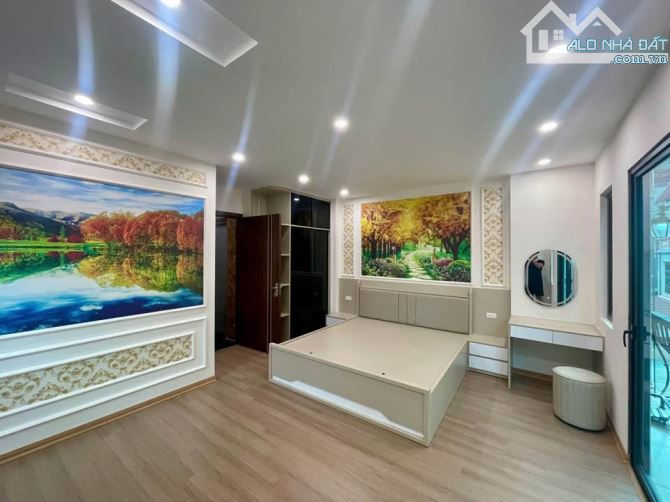 Hot chủ nhà cần vốn kỉ niệm anh chị căn nhà 6 tầng sẵn thang máy, oto đỗ cạnh nhà - 1