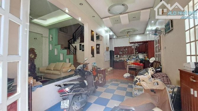 LÔ GÓC "CÓ 1 KHÔNG 2" - BIỆT PHỦ NGAY TRUNG TÂM TÂN KỲ TÂN QUÝ - NGANG LỚN 7.4M - 3 TẦNG - - 1
