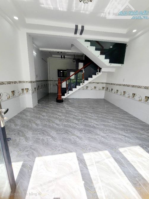 Bán nhà mới quận 8. Diện tích 5,2m × 8,5m. 4 tầng BTCT 4PN 3WC. Hoàn công đủ - 1