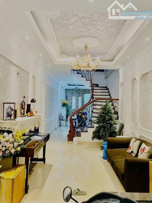 Bán nhà đường Tôn Thất Tùng Đại Học Y 40m ra phố Nhà đẹp ô chờ thang máy gần Ngã Tư Sở - 1