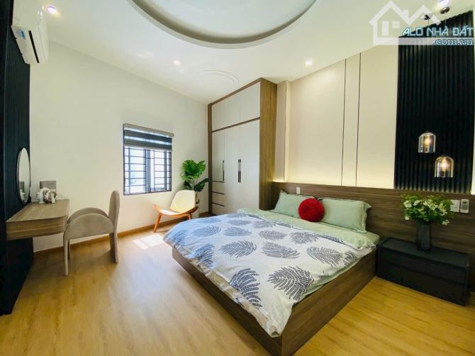 💥 CỰC HIẾM - Lô GÓC - Mặt Tiền đường 7m5 KHUÊ TRUNG, DT 120m2 x 3 tầng - chỉ 13 tỷx - 1