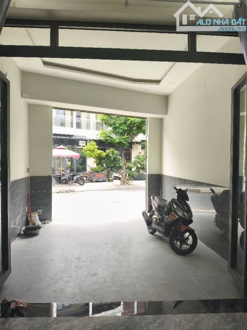 Bán nhà Q12 Thạnh Xuân kế bên chung cư Picity-66M²-Đường xe tải thông nhau- Giá 6.05 tỷ - 1