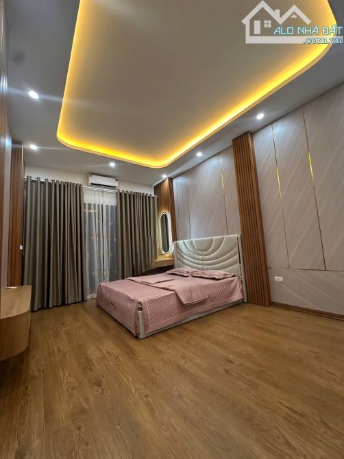 BÁN NHÀ PHÂN LÔ KĐT VĂN QUÁN – 50M – 5 TẦNG – THANG MÁY – GIÁ 17 TỶ - 1