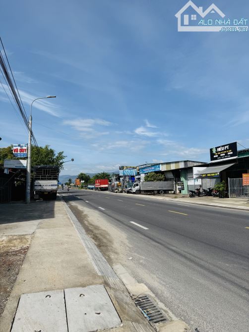 BÁN ĐẤT NGAY QUỐC LỘ 1 PHÙ HỢP KINH DOANH BUÔN BÁN - 1