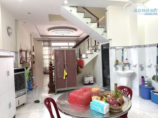 Nhà 3 Tầng hẻm 7m 1/ ngắn đường THẠNH LỘC 22, An Phú Đông, Q12, DT 91m2 (5 x 18). - 1
