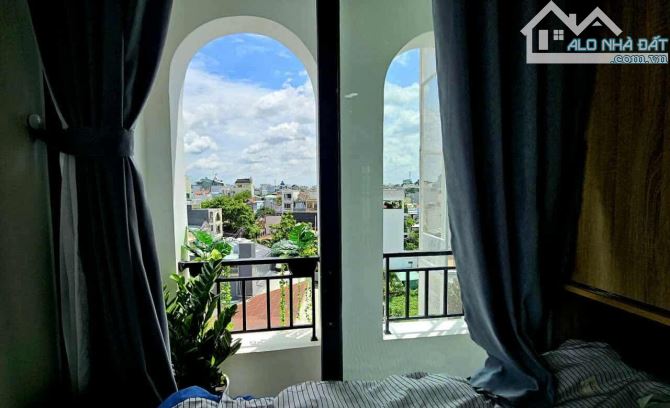 Siêu phẩm! Nhà 4 tầng HXH Cao Thắng, Quận 10, 4,5x17m. Giá 12,3 tỷ. Gần Hà Đô, SHR - 1