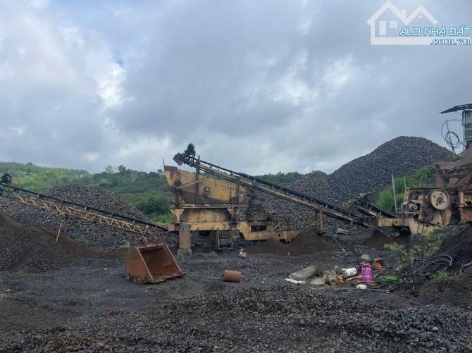 Bán Mỏ dá 13.3 Hecta đang khai thác, trữ lượng 600.000 m3 giá chỉ 40 tỷ - 1