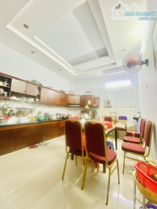 Bán nhà DT 80m2 (4 x 20)m - 3 tấm - Khu Tân Quý - Quận Tân Phú - 1