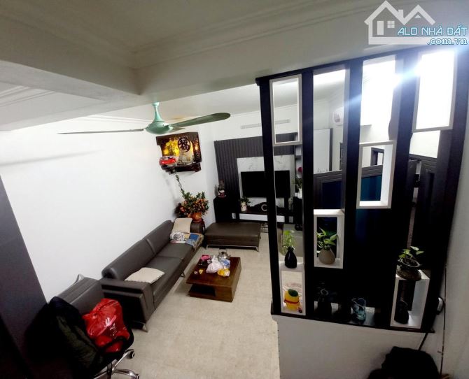 BÁN ĐẤT TẶNG NHÀ PHỐ TRẦN CUNG –LÔ GÓC -SÁNG THOÁNG - NGÕ RỘNG – GẦN PHỐ - 1