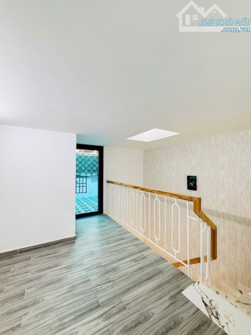 NHÀ XÂY ĐỂ Ở TRONG HẺM - GÒ VẤP - 1