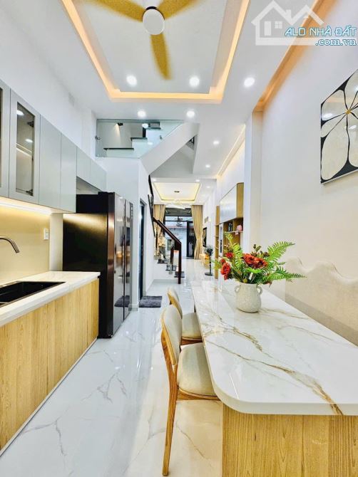 Bán Nhà Gò Vấp - Nhà Đẹp Ở Ngay - 4 Tầng - 42m2 - Full Nội Thất - Nhỉnh 5 Tỷ TL - 1