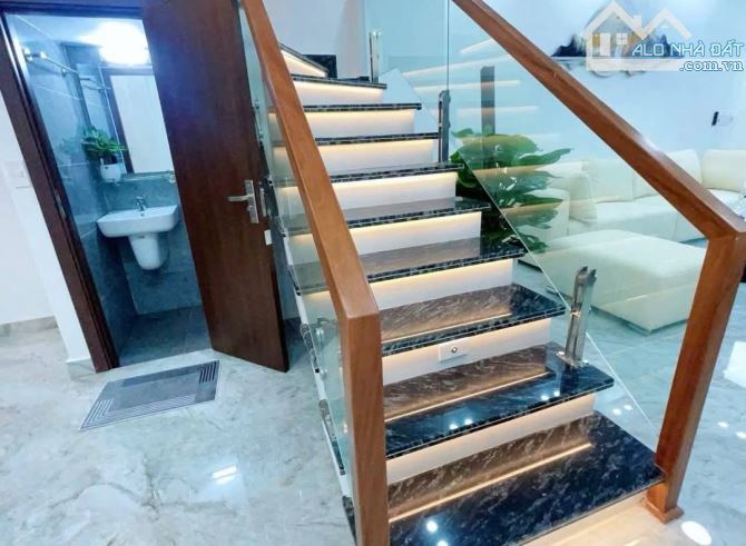 Bán nhà Khúc Thừa Dụ 2, Vĩnh Niệm, Lê Chân, Hải Phòng. 4 tầng, 43m2, 3,69 tỷ. Ngang 4m, ng - 1