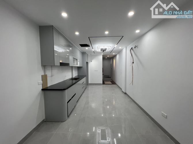 Bán Nhà Bùi Xương Trạch 36m_6 Tầng_Thang Máy_10m ra oto - 1