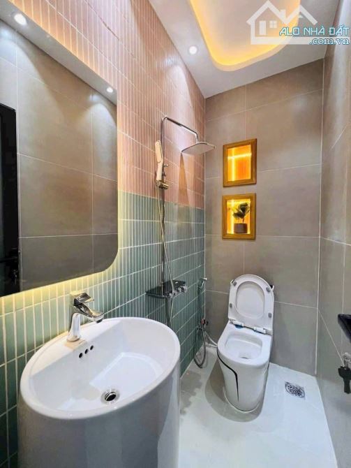 HÀNG NGỘP GẦN CÔNG VIÊN TẦM VU,Nhà(3PN3WC) 3tỷ588 Dt 60m2 vuông vức, Sát mặt tiền Tầm Vu - 12