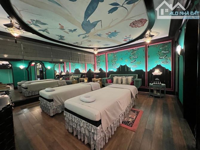 Chủ vay Bank Giảm 50 tỷ - Khách sạn Hàng Buồm- 350m2 MT 12m - 810 tỷ - dòng tiền 52 tỷ/năm