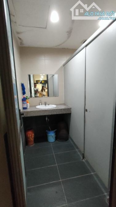 Tòa nhà Nguyễn Hữu Thọ, 416m2 x 9 tầng MT 15.8m lô góc, dòng tiền 450 tr/tháng, Giá 189 tỷ