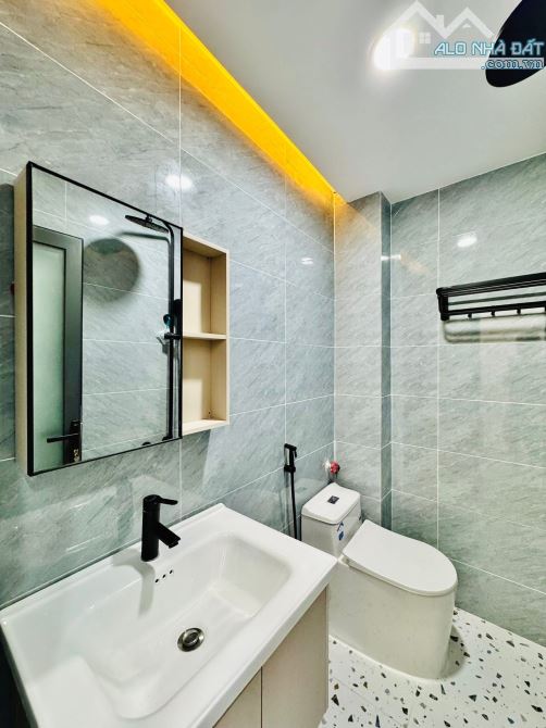 🔥🔥  NHÀ ĐẸP-HXH 🚘-BÙI ĐÌNH TÚY-GIÁP Q1-Q2 -DTSD: 50M2 -DÀI 16M - 2TẦNG-3PN ( - 16