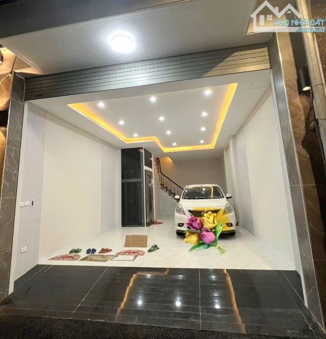Dòng tiền ổn định: Nhà 5 tầng Vũ Tông Phan – vị trí kinh doanh đỉnh – giá 12,5 Tỷ! - 2