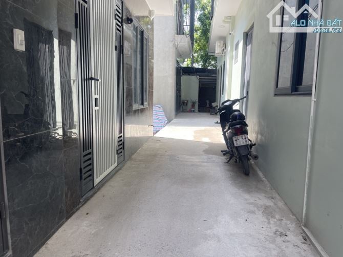 Bán 40m2 đất Phú Diễn, thửa đất nở hậu xây nhà ở đẹp - 2
