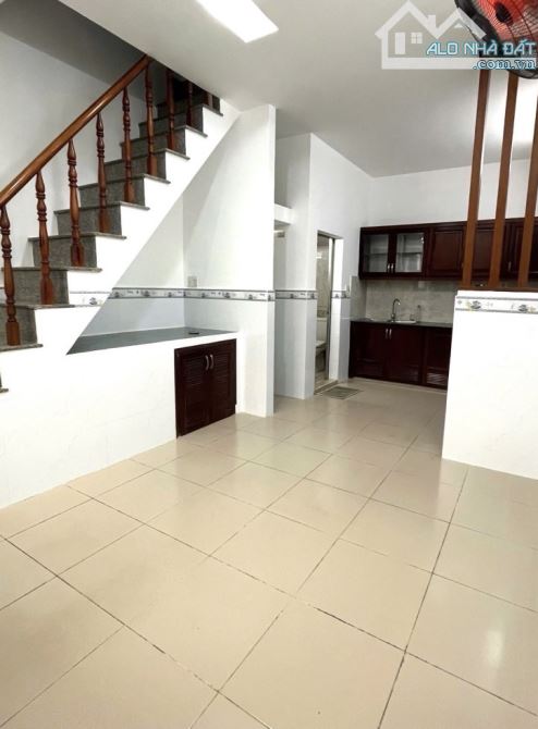 2.99 tỷ, bán nhà Tân Phú, 22,1 m2, 2 tầng, 2 Pn, sổ hồng riêng - 2