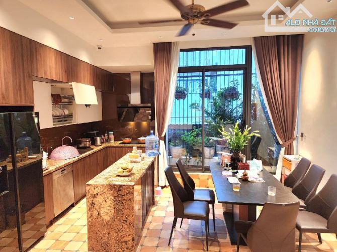 TT TRÂU QUỲ  BÁN NHÀ DÂN XÂY  KHU 31 HA 102M  02 THOÁNG VỈA HÈ - KINH DOANH GIÁ 16 TỶ 2 - 2