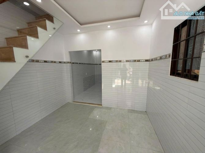 Bán nhà mới đẹp 1 trệt 1 lầu đổ đúc Hẻm 37 đường Tú Xương, phường 4, Vũng Tàu - 2