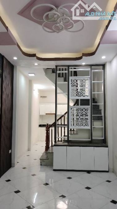 Bán nhà Thanh Lân. Nhà dân xây 5 tầng - 6 ngủ - gần trường, chợ. Đủ công năng - tiện ích. - 2