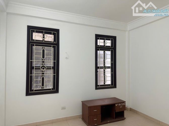 CẦN BÁN RÁT GẤP LIỀN KỀ KHU ĐT ĐẠI KIM -  NGUYỄN CẢNH DỊ  53m 4 TẦNG MẶT TIỀN 4,2m - 2