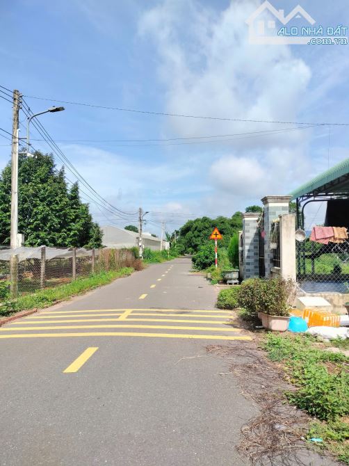 Bán gấp 550 triệu\ 173.9m2 - đất phú giáo- bình dương gần chợ, gần KCN 1000ha - 2