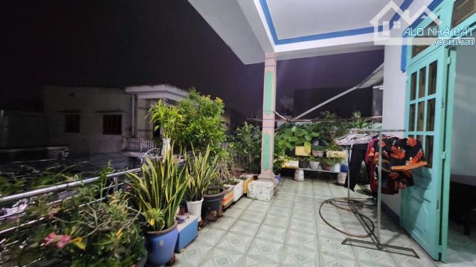 NHÀ Ở NGAY, 118M2 ( 7.6 x 16 ), HẺM OTO, ĐÔNG HOÀ, 4 ĐỒNG TL - 2
