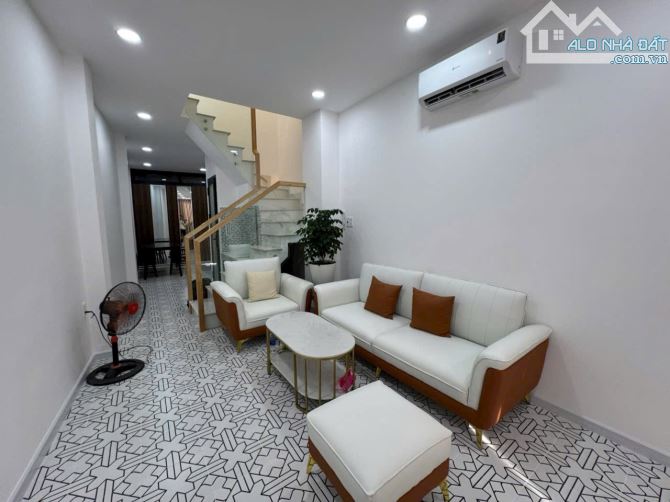 Hiếm Nhà Bán 7 tỷ hơn cho HXH Đặng Văn Ngữ🇻🇳 DT 3,4 x 10m🇻🇳 4Tầng MỚI KIN - 2
