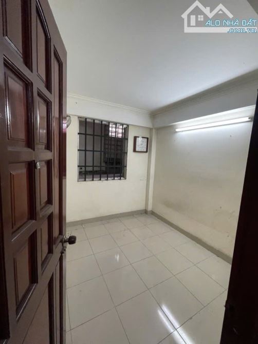 Nhà Mặt tiền 4 tầng Đường 20m 75m2 – Nguyễn Kiệm QV - 2