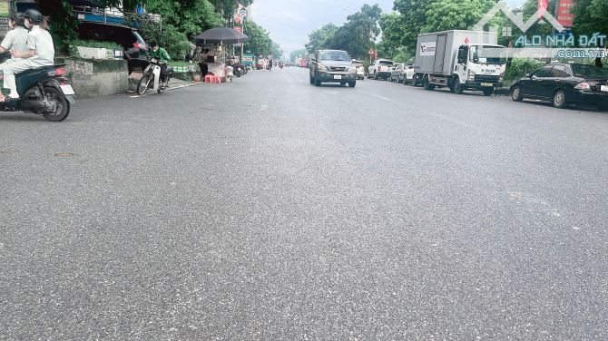 🔥 TRỤC CHÍNH KINH DOANH SẦM UẤT – TẶNG NHÀ CẤP 4 + GÁC XÉP VỀ Ở LUÔN 🔥  📍 Vị trí: Đa Lộ - 2