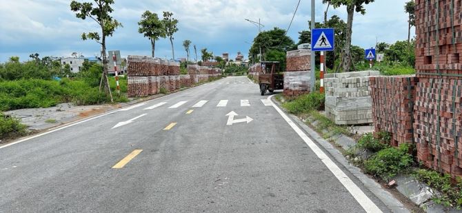 🧨ĐẤT ĐẤU GIÁ THUỴ LÂM LK8 - THƯ LÂM - VIEW CÔNG VIÊN, 2 THOÁNG, VỈA HÈ ĐÁ BÓNG🍀 - 2