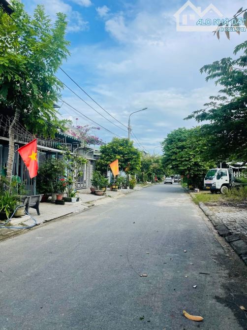 Dãy trọ 5 phòng Thạch Sơn 7, Hoà Hiệp Nam, Liên Chiểu. Sau lưng toà chung cư đang khởi côn - 2