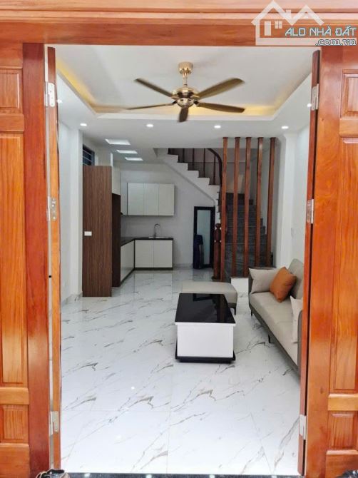 BÁN NHÀ PHỐ  TRUNG KIÊN TÂY TỰU DIỆN TÍCH 33M2 X 5 TẦNG LÔ GÓC Ô TÔ ĐỖ CỬA  SD - 2