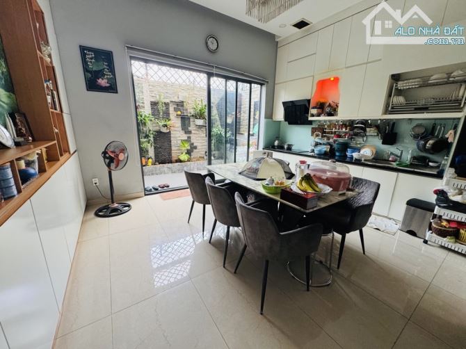 BIỆT THỰ MẶT TIỀN CITYLAND GÒ VẤP - KHU VIP FULL NỘI THẤT CAO CẤP NHÀ 5 TẦNG, CÓ HẦM + THA - 2