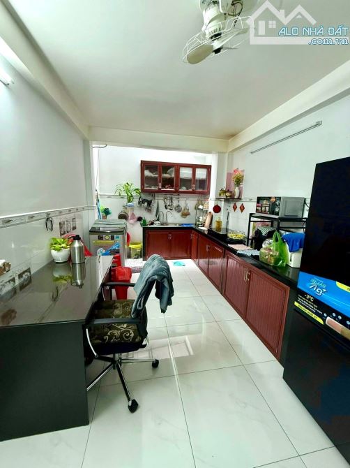 Nhà Đẹp 4 Lầu - MT Khu Phân Lô Đồng Bộ - Nguyễn Duy, Q8 - 5 Tỷ 980 TL - 2