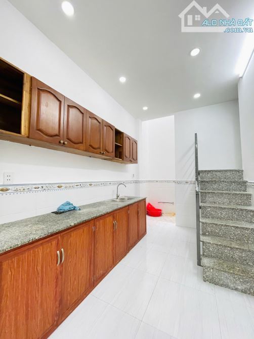 3.7❌9m, BÁN NHÀ 2 TẦNG, HXH, TRƯỜNG CHINH, ĐHT, Q.12, 3 TỶ nhỉnh - 2